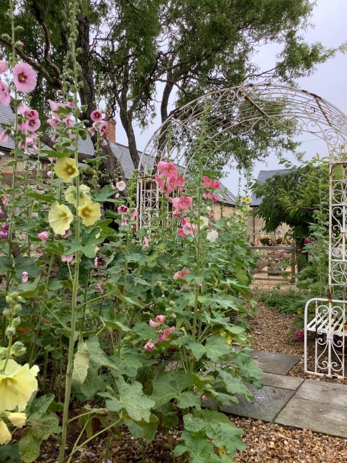 Hollyhock Cottage, Clematis Cottages, 스탬포드 외부 사진